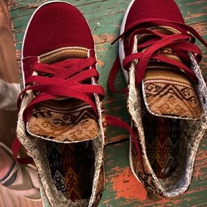 Women's Burgundy Canvas Lace-Up Sneakers with Patterned Kantha like fabric